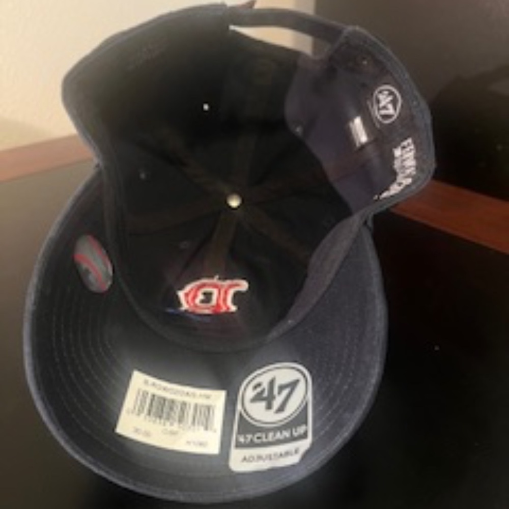 Hat - Picture 2 of 4